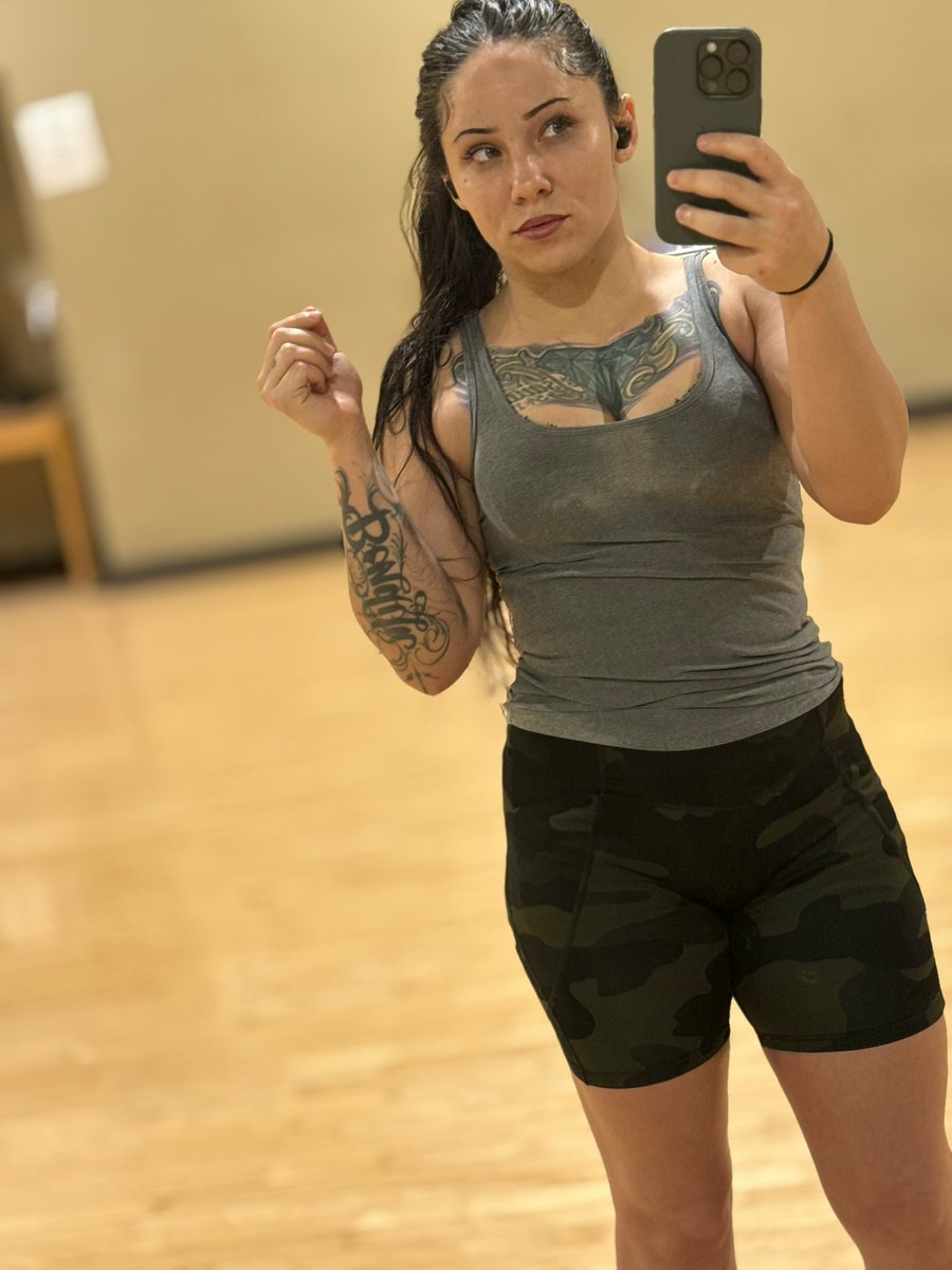 jennysavagebkfc's tweet image. 🏋🏻‍♀️#postworkout