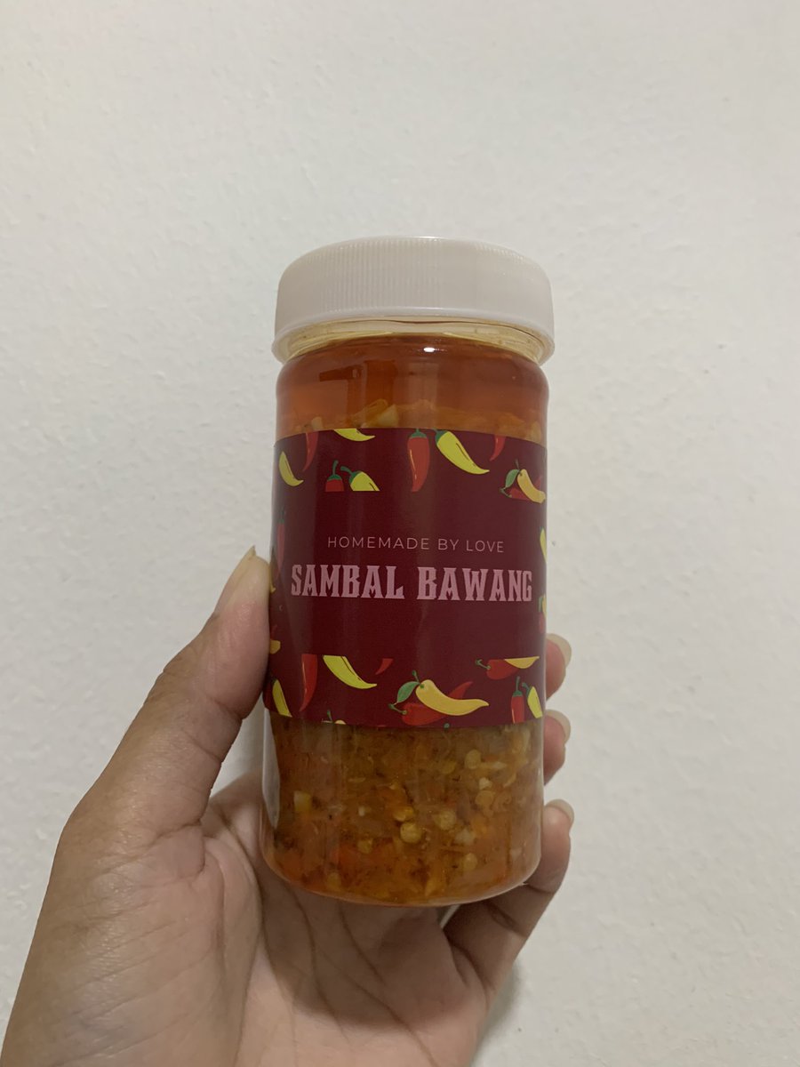 yunitxa's tweet image. Hello gais, aku open PO untuk sambal Baby Cumi &amp;amp; Sambal Bawang 200gram 30k ajah 😋
Ready setiap hari sabtu yaa, kalau mau kirim ekspedisi juga bisa loh 😉
Full cabai rawit jadi dijamin pedesnya 🥵😂

#sambalcumi #stokkulkas #pedas #sambalbawang