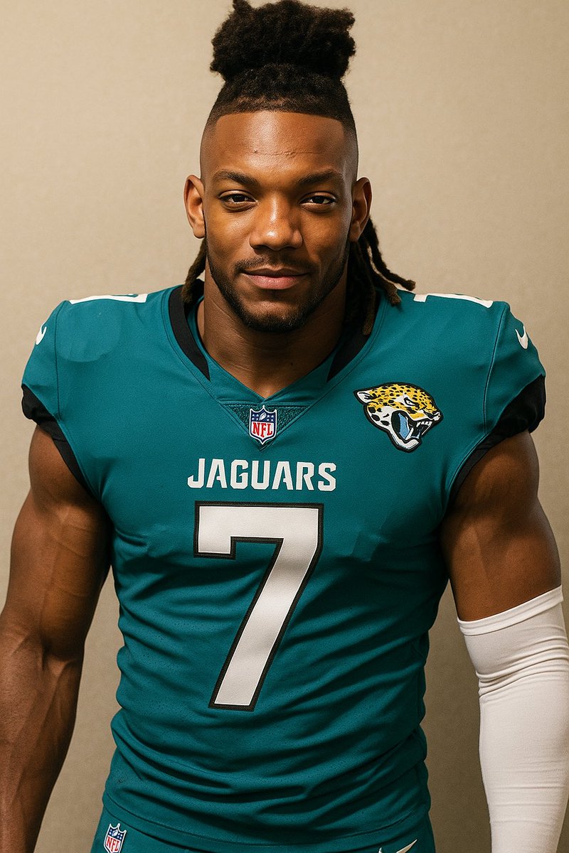 TScoops's tweet image. Catch of the day: Odds of Ashton Jeanty being drafted at 5 has moved to -110 and the speculation of the jaguars drafting him is incorrect. Leading reports are the Atlanta Falcons plan on trading Bijan Robinson and additional compensation for the 5th Pick. #NFL #Draft #RBs