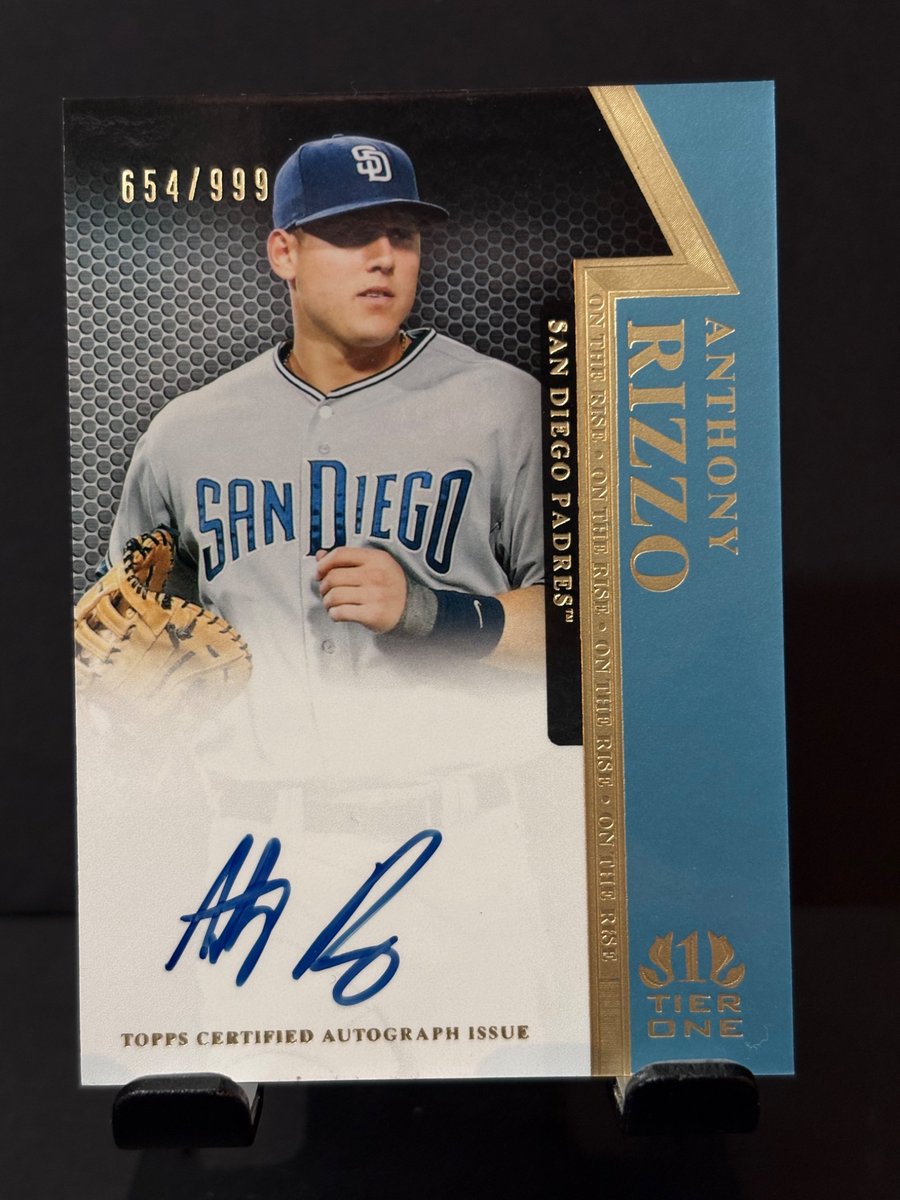 Prestoitsmagic's tweet photo. @cardboardbst Holliday Aqua Logofractor- $50
Lipcius Red Logofractor /5- $30
Rizzo Tier One Rookie Auto- $45

BMWT +$3 https://t.co/hthYspfpjI