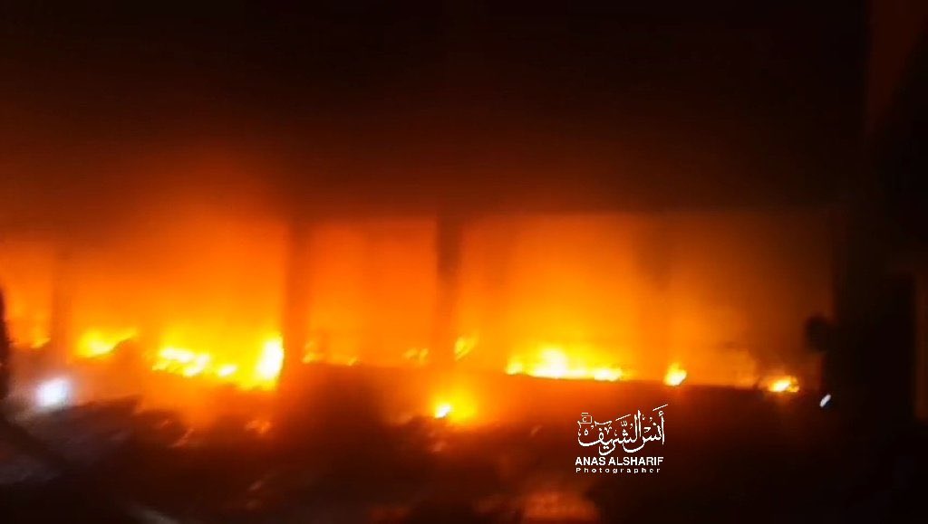 BREAKING: YAFA SCHOOL BOMBED IN GAZA NOW 

Israel burned the tents sheltering displaced civilians inside a school while they were sleeping.