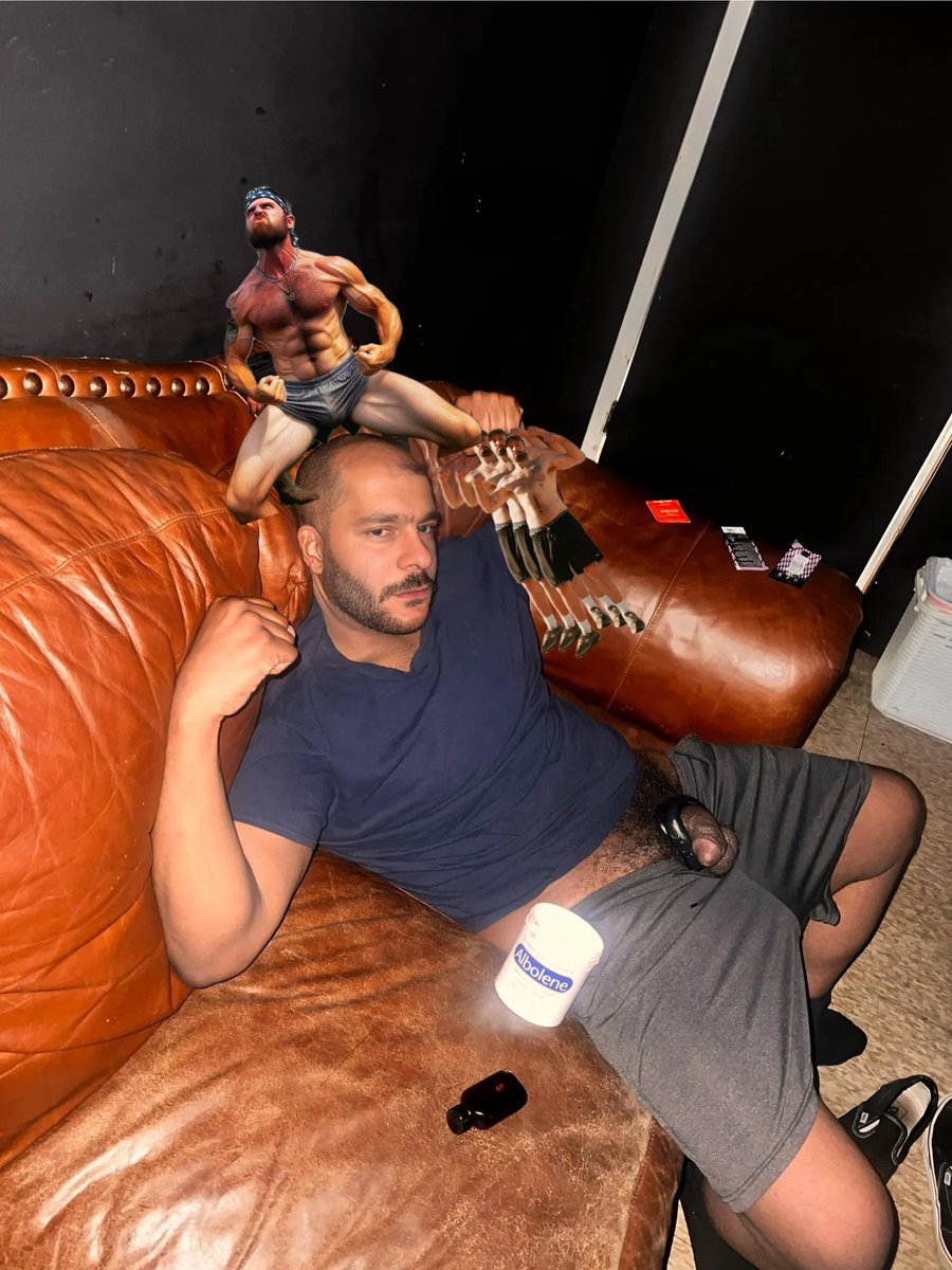 Solohand tweet media