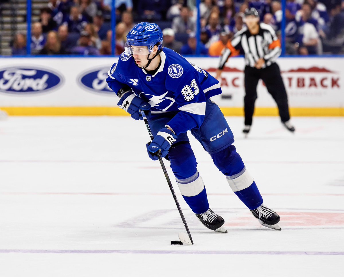 Gabby_Shirley_'s tweet photo. 6-year-old Gage ➡️ 24-year-old Gage —  his height and weight may have changed but his dream has stayed the same 

Gage Goncalves on playing in his first NHL playoff game tonight: “It was always a childhood dream. Obviously, getting a chance to play for the Stanley Cup is pretty cool but I don’t think it has hit me just yet … yes, definitely super excited to get things going.” 

#GoBolts