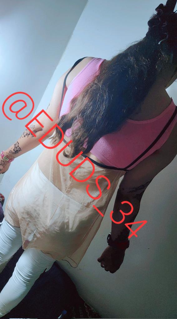 بصدق امنه انا حاليه او شوعه ونفسك تركب كسي الام وحقك مقوم وانت تشاهد صوري