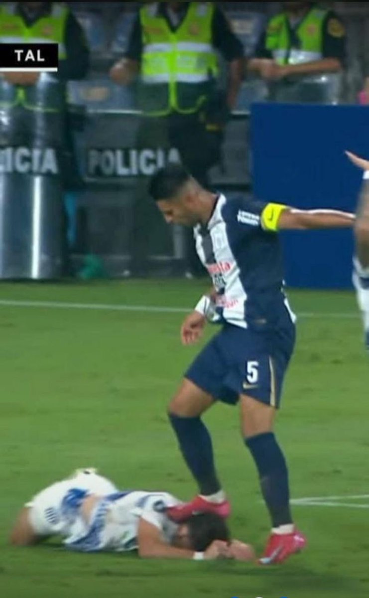 A_Goyzueta4's tweet image. TODO BALÓN, JUEGUE SEÑOR