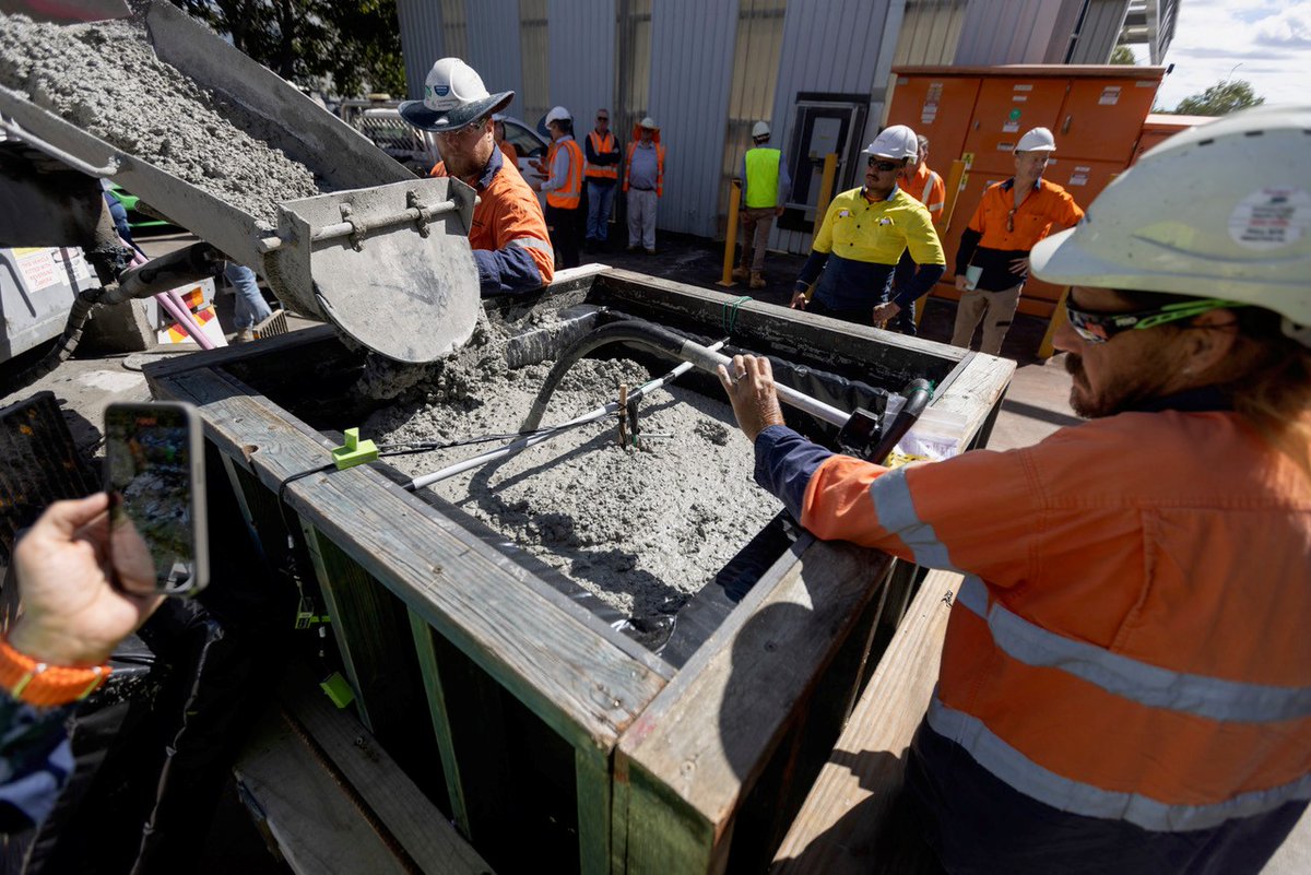 ZEO.AX completed its first commercial-scale concrete demonstration trial using the Company’s low embodied carbon AusPozz™ high-reactivity metakaolin product.

Read more here: bit.ly/AusPozzTrial23…