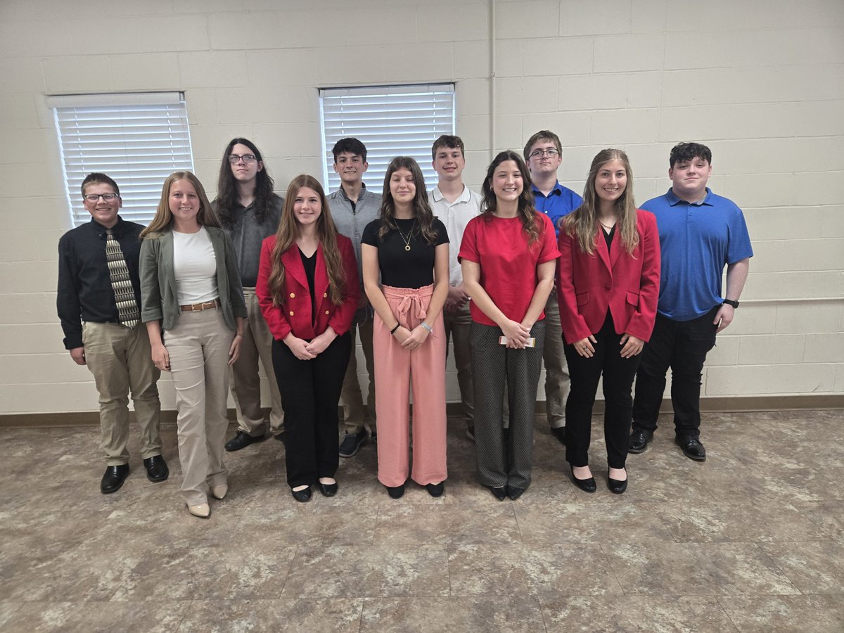 Class 1 Quarterfinal 3 Scholar Bowl 

Round 1 
North Shelby 400
St. Elizabeth 120
Round 2
North Shelby 350
St. Elizabeth 100

5 STRAIGHT FINAL FOURS!

#WeAreNS

<a href="/ChrisDuerr/">Chris Duerr</a> <a href="/CaelanMcGeeKTVO/">Caelan McGee KTVO</a> <a href="/CoreyStott_KMEM/">Corey Stott</a> <a href="/LewisClarkConf/">Lewis & Clark Conference</a> <a href="/NemoPressbox/">NEMO Pressbox</a> <a href="/WGEMSports/">WGEM Sports</a>