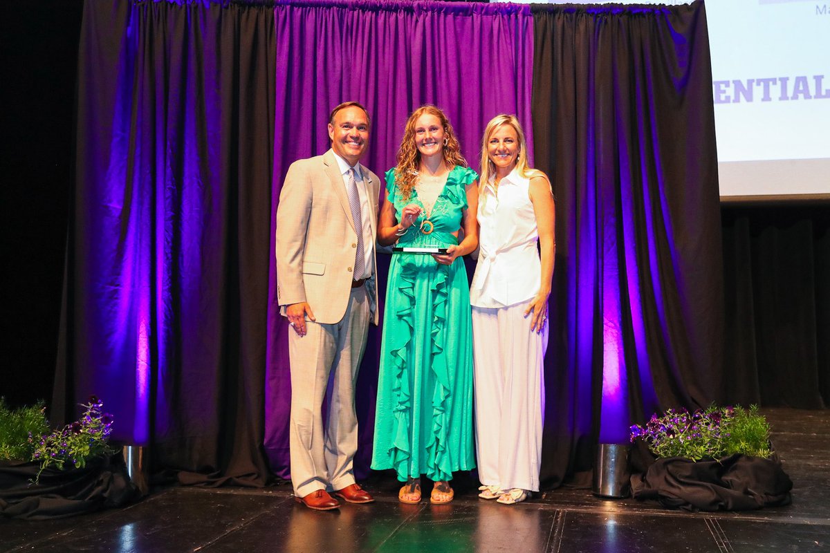 TarletonSports's tweet image. The first Oscar P Award we will announce is our Presidential Scholar of the Year! 

𝐂𝐨𝐧𝐠𝐫𝐚𝐭𝐬 to our Female and Male winners, Sydney Rouillard (Women’s Soccer) and Tyson Drake (Baseball) 🏆