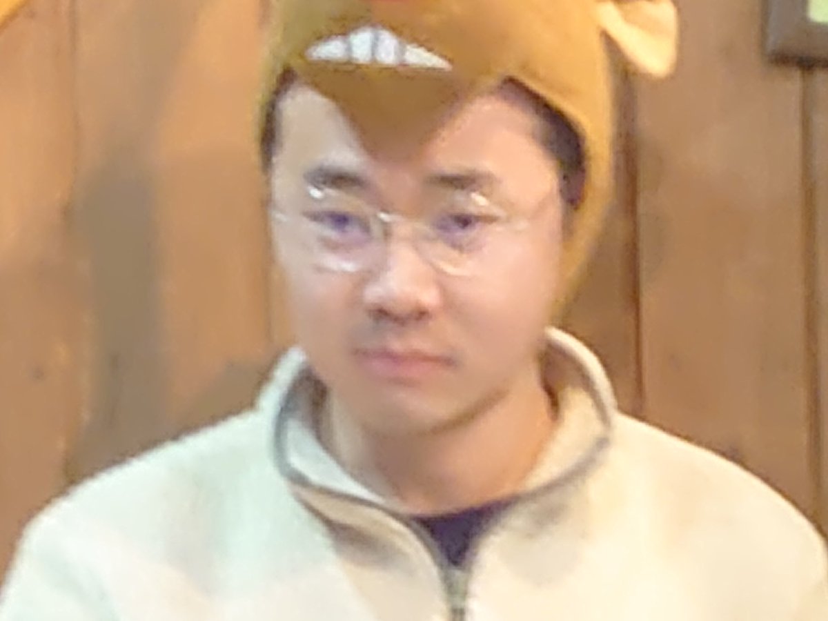 wwv1949's tweet photo. [部員紹介]
細見宗五
3年
基幹理工学部

意識高めのワンゲラー。やりたいことに対して妥協はしないが、遊び心は忘れない。指導力が高く、まとめ役として頼りにされている。 https://t.co/tyeqYLbChI