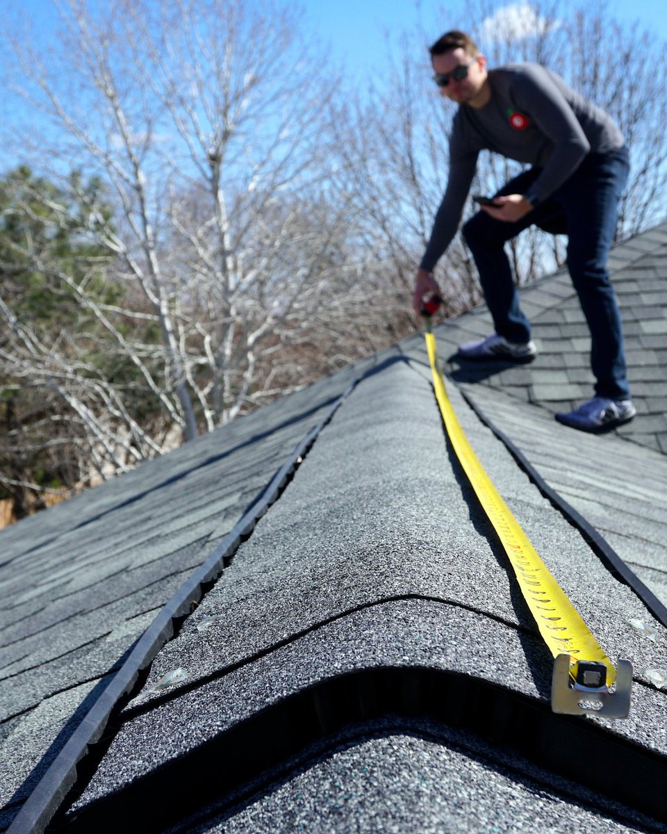 A surprise snowfall in mid-April—Calgary weather never disappoints, eh? ❄️
If this unexpected blast reminded you that your roof might not make it to the end of 2025, Meerkat Roofing is ready to help. We’re booking re-roof estimates now.
Call us or visit our website!