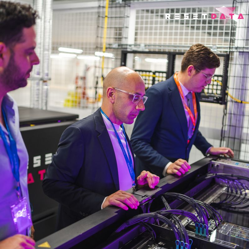 daniel_apps's tweet image. Our AI pods cut datacentre power use by 45%. That’s not just cool – it’s liquid cool 😎🔋 #ESG #AI #Neocloud #SovereignAI #JoinTheReset