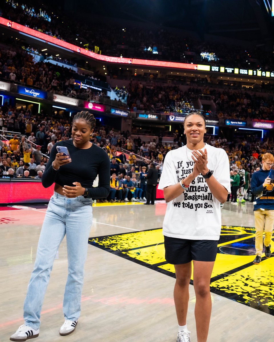 Indiana Fever (@indianafever) on Twitter photo here supporting the fam at <a href="/Pacers/">Indiana Pacers</a> Game 2 β€οΈ
got the crowd energized by throwing out t-shirts to the fans! π here supporting the fam at <a href="/Pacers/">Indiana Pacers</a> Game 2 β€οΈ
got the crowd energized by throwing out t-shirts to the fans! π