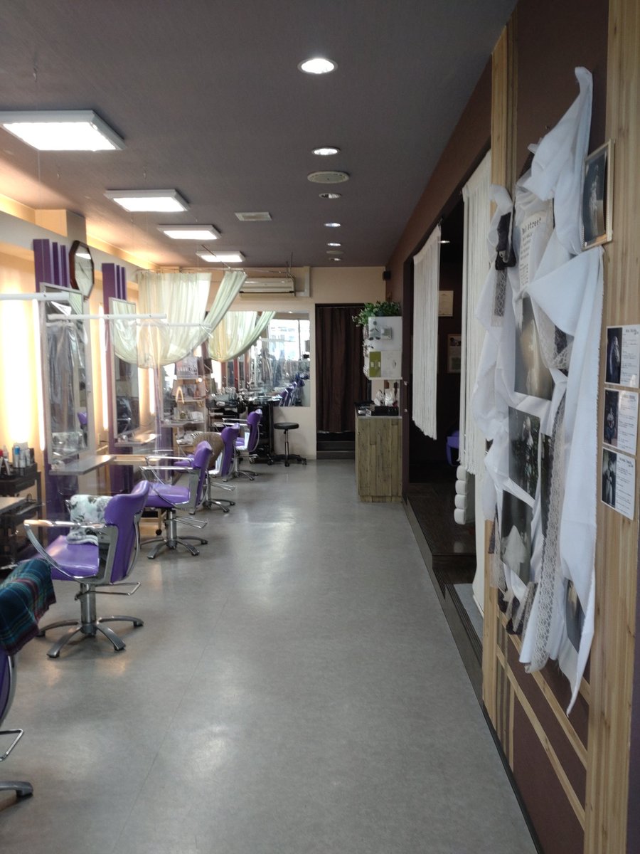 おはようございます❗
落語会のご予約枠もあとわずかとなっておりますのでお急ぎくださいませ✨
ご予約・お問い合わせはいつでもお待ちしております😺🌟
lit.link/organicsalonbfw

#白石 #厚別 #清田 #豊平 #南郷 #美容室 #猫 #ヘッドスパ #オーガニック