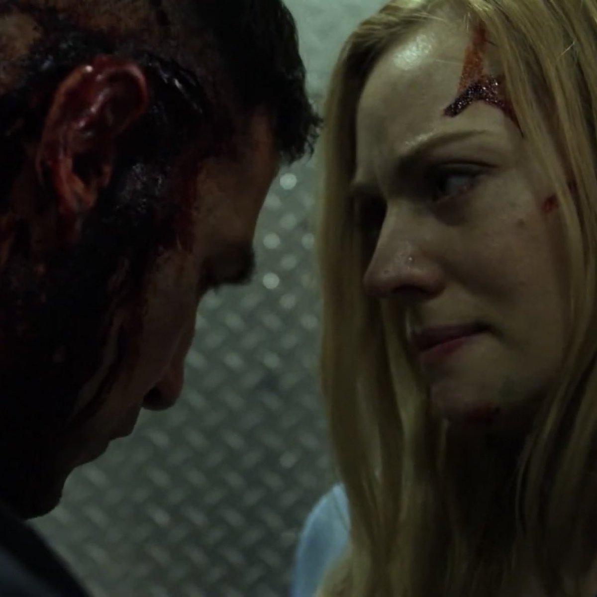 andorskastle's tweet image. It’s the way Karen was so pained to see Frank all bloodied and injured.

The way she wanted to reach out to touch him.