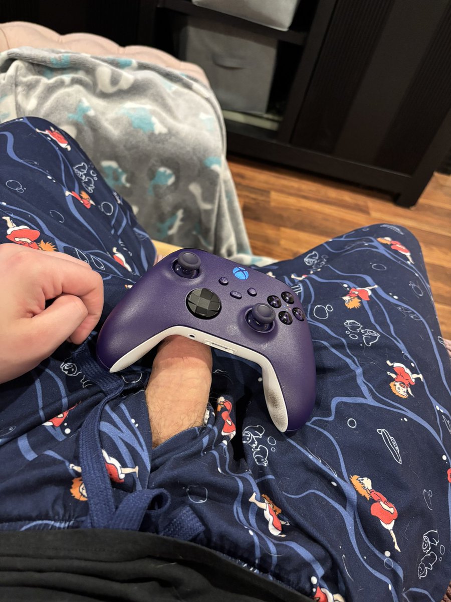 Anyone wanna play with my joystick?