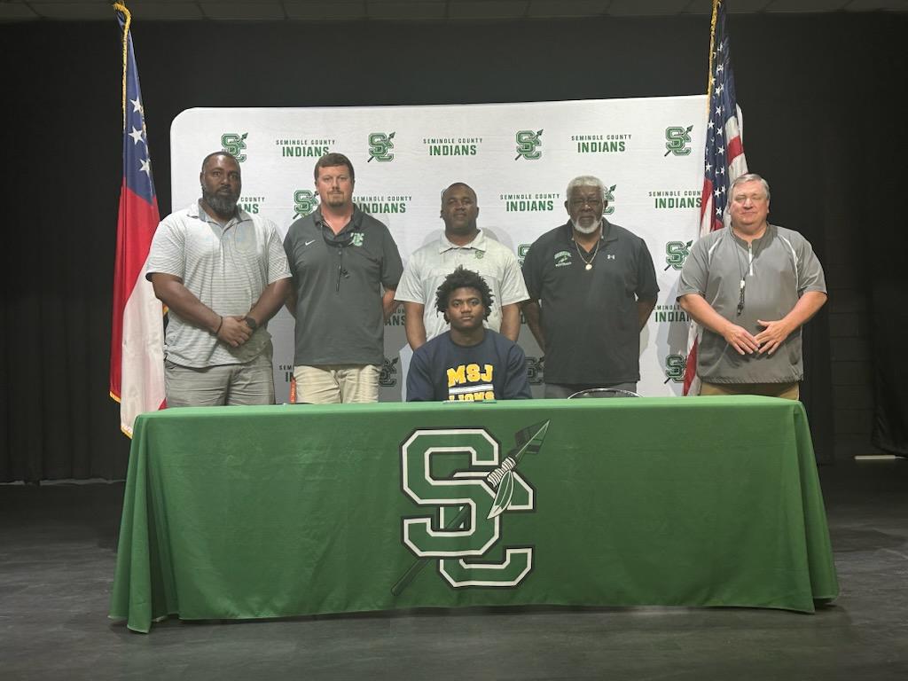 Cedric Stegall (@stegall_28) on Twitter photo Senior spotlight: Quon Owens signing to start a career with the Mt. St. Joseph Lions— Congratulations
<a href="/MSJ_Lions/">Mount St. Joseph University Athletics</a> <a href="/SCIndiansFB/">Seminole County Football</a> Senior spotlight: Quon Owens signing to start a career with the Mt. St. Joseph Lions— Congratulations
<a href="/MSJ_Lions/">Mount St. Joseph University Athletics</a> <a href="/SCIndiansFB/">Seminole County Football</a>