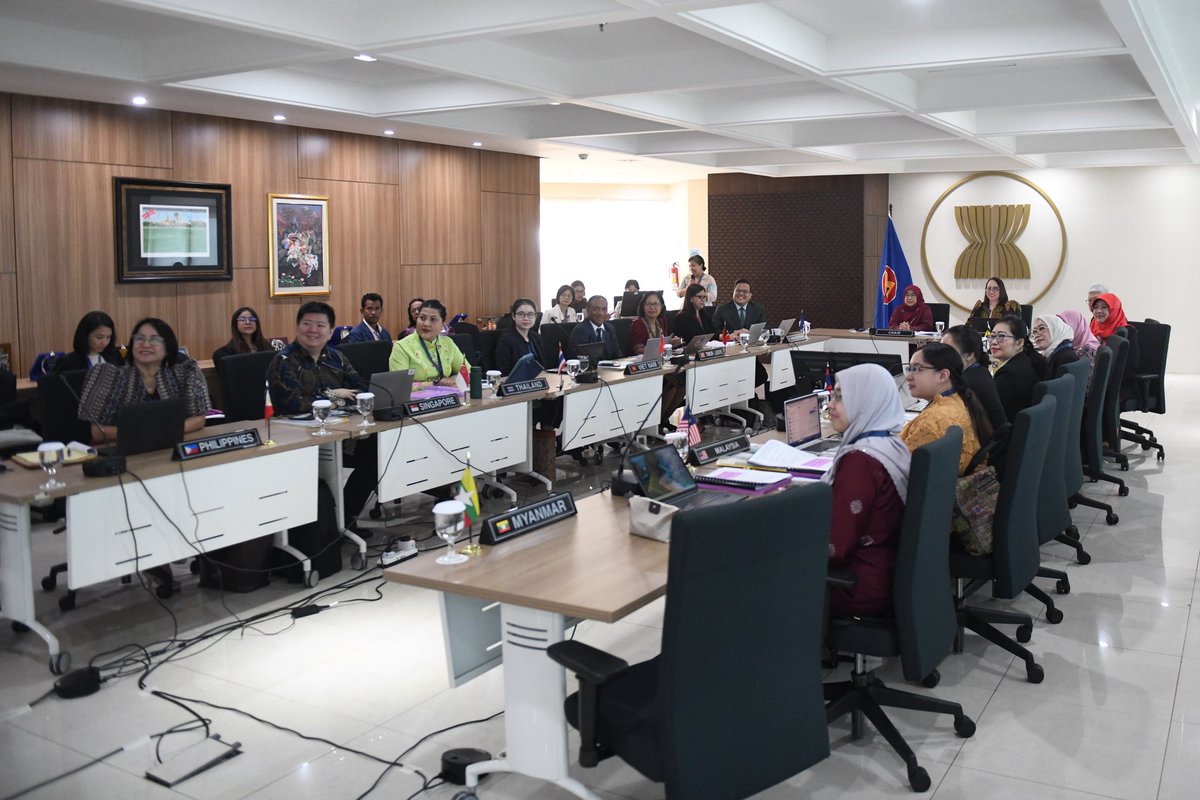 ASEAN tweet picture