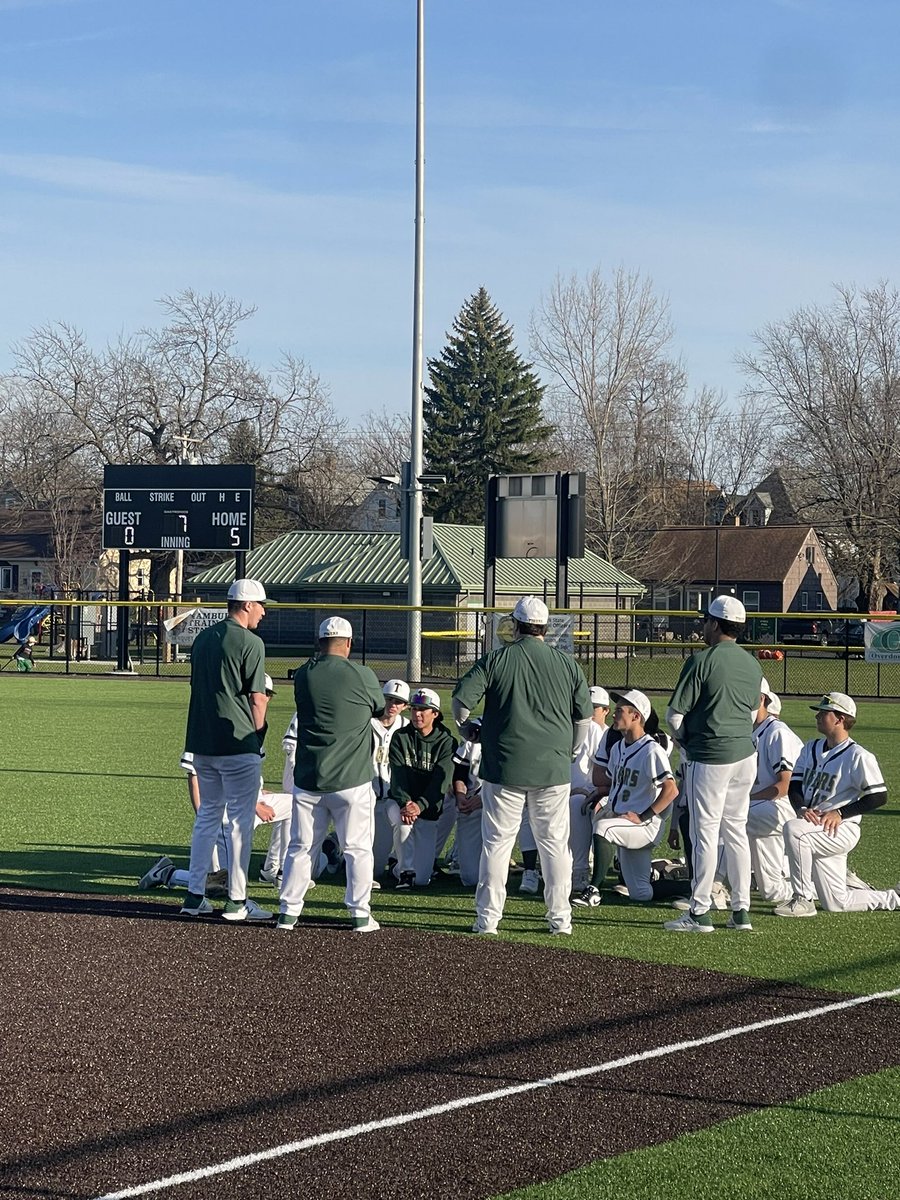 Tigers improve to 4-2 (1-0 MMA).  5-0 victory over St. Joes, next up at Depew Wildcats Thursday 5pm.

Brendan Gossling - 7 IP, 16 K's, 1 BB and 2 hits allowed.  Went 1-2 at plate as well.

Wes Miller - 3 run home run

Ryder Kopacz - 2-3, 2 RBI double
