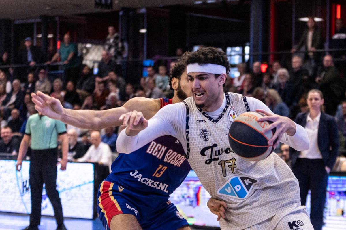 Gameday! Na twee duels tegen Nederlandse teams, stapt <a href="/LandstedeBasket/">Landstede Hammers</a> vandaag in de gloednieuwe spelersbus richting Antwerpen. Daar valt om 20.00 uur de sprongbal tegen <a href="/antwerpgiants/">WINDROSE GIANTS 🅰️</a>. 

Lukt het om weer een zege op Belgische grond te boeken?

#hammertime #landstedehammers