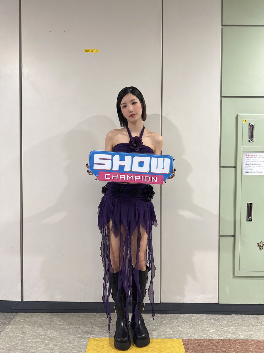 showchampion1's tweet photo. #Hello_Stranger ๋ฃ๋ค๊ฐ ๋ฃจ๋น ๋ ์ฐํผ๋ค ใ
ใ
์ํฐ๋ฐค ์ฌ์ #๊ถ์๋น ๊ฐ ์ด๋ฒ์ ๋ ์์ ํ๊ณ
๋ค๊ฐ์ ์ค ๋ชฐ์ค๋ชฐ~ ํ๋ฉด์ ๋ง ๊ผฌ์๋๋ฐ ์ด ํ๋ฌํ
์ ์ ๋์ด๊ฐ๊ณค ๋ชป ๋ฐฐ๊น ๋์ฅ ํ ๋ผ๊ฐ ์์ฝค๋ฌ์ฝค ์ ์ค๋ ๋ฃจ๋น ํ๊ธฐ๋ก ๋ง์ ๋จธ๊ธ !!
ํ ์๊ฐ๋ถ๋ก ๊ฐ์ง๊ณ ์๋ ๋ชจ๋ ๋ธ๋ฌ์
๋ฅผ ๊นจ๋ถ์๋ค
์ค๋๋ถํฐ ๋ด ๋ธ๋ฌ์
: 250423 #์ผ์ฑํผ์ธ ๊ถ์๋น๐ฉท