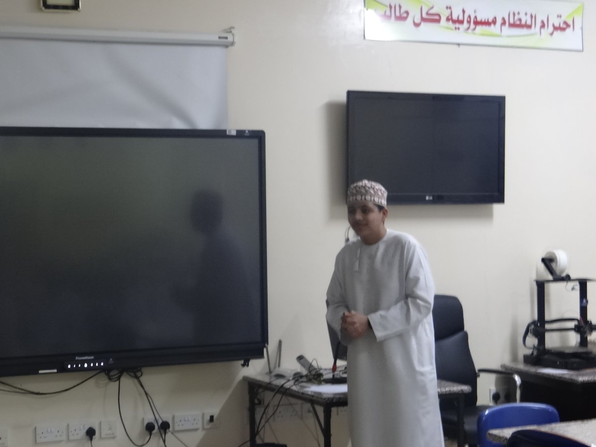 مركز مصادر التعلم بمدرسة المرتفع (@lrc_almurtafa) on Twitter photo قام الأستاذ محمد الشكيلي بعمل مبادرة تحاكي برنامج #TED بحضور مدير المدرسة والأستاذ سليمان الغساني وبعض الطلبة
<a href="/murtaffa_school/">مدرسة المرتفع</a> قام الأستاذ محمد الشكيلي بعمل مبادرة تحاكي برنامج #TED بحضور مدير المدرسة والأستاذ سليمان الغساني وبعض الطلبة
<a href="/murtaffa_school/">مدرسة المرتفع</a>