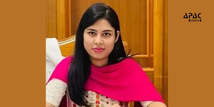 Apacnewsnetwork's tweet photo. Bihar Govt Transfers Two IAS Officers; IAS Ananya Singh Made Deputy Development Commissioner, Aurangabad
Read - https://t.co/yxt1MD3Xlk
#APACMedia #BiharGovernment #IASSuccess #AnanyaSingh #DeputyDevelopmentCommissioner #Aurangabad #IASTransfer #BiharIAS #CivilServices https://t.co/UxOJ6SGd6o