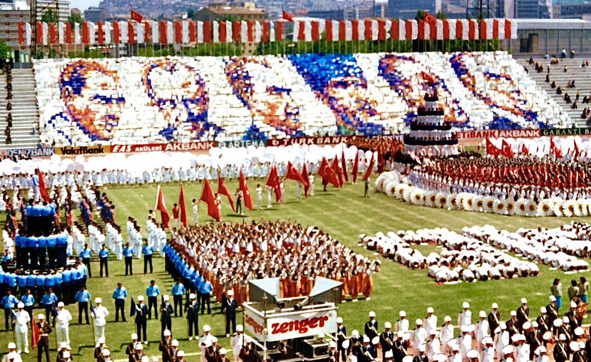 "𝑶̈𝒛𝒈𝒖̈𝒓𝒍𝒖̈𝒈̆𝒖̈𝒏 𝒅𝒆, 𝒆𝒔̧𝒊𝒕𝒍𝒊𝒈̆𝒊𝒏 𝒅𝒆 𝒂𝒅𝒂𝒍𝒆𝒕𝒊𝒏 𝒅𝒆 𝒅𝒂𝒚𝒂𝒏𝒂𝒈̆ı 𝒖𝒍𝒖𝒔𝒂𝒍 𝒆𝒈𝒆𝒎𝒆𝒏𝒍𝒊𝒌𝒕𝒊𝒓."

𝑴𝒖𝒔𝒕𝒂𝒇𝒂 𝑲𝒆𝒎𝒂𝒍 𝑨𝒕𝒂𝒕𝒖̈𝒓𝒌
#23Nisan1920 
#23NisanUlusalEgemenlikveÇocukBayram
#23nisanulusalegemenlikveçocukbayramıkutluolsun