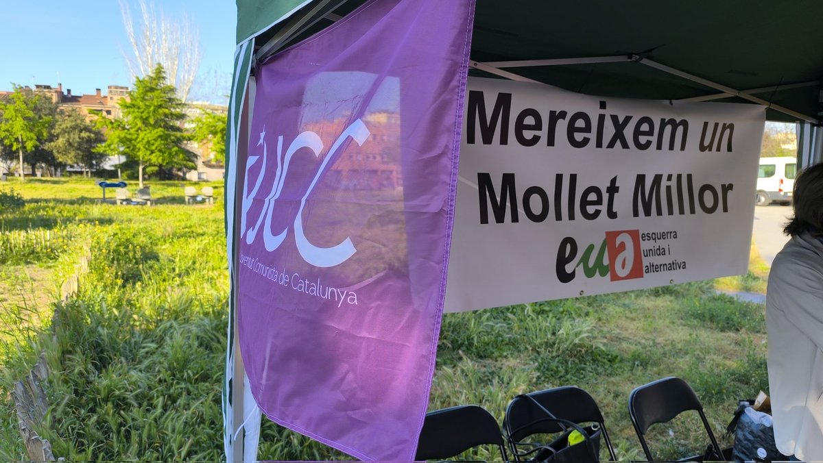 JCC Vallès Oriental (@jcc_vallesor) on Twitter photo ✊ Ja podeu venir a la paradeta de Sant Jordi de la <a href="/jcc_vallesor/">JCC Vallès Oriental</a> i <a href="/CCatmollet/">Comunistes.Cat Mollet del Vallès</a> al Parc de les Pruneres de Mollet del Vallès.
🌹📚 Bona Diada! ✊ Ja podeu venir a la paradeta de Sant Jordi de la <a href="/jcc_vallesor/">JCC Vallès Oriental</a> i <a href="/CCatmollet/">Comunistes.Cat Mollet del Vallès</a> al Parc de les Pruneres de Mollet del Vallès.
🌹📚 Bona Diada!