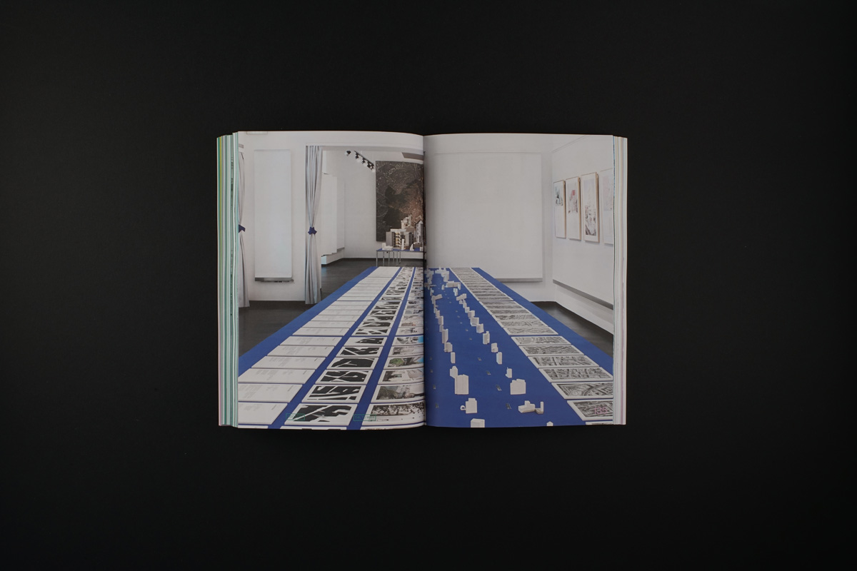 🥳
„OPENCALL24 – Der offene Call im Rahmen der Architekturtage“, ISBN 978-3-9505816-0-7, erste Auflage, Wien, April 2025, DIN A5, Hochformat, 220 Seiten, 42 Beiträge

Jetzt kostenlos bestellen! -> publikation(at)architekturstiftung.at

@RobertTemel <a href="/MaikNovotny/">Maik Novotny</a> #architekturtage