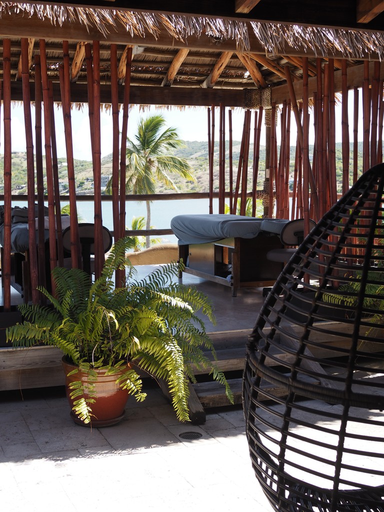 Clear the schedule, open air massages only. 

#wellness #wellbeing #spa #travel #ocean #beach #relax