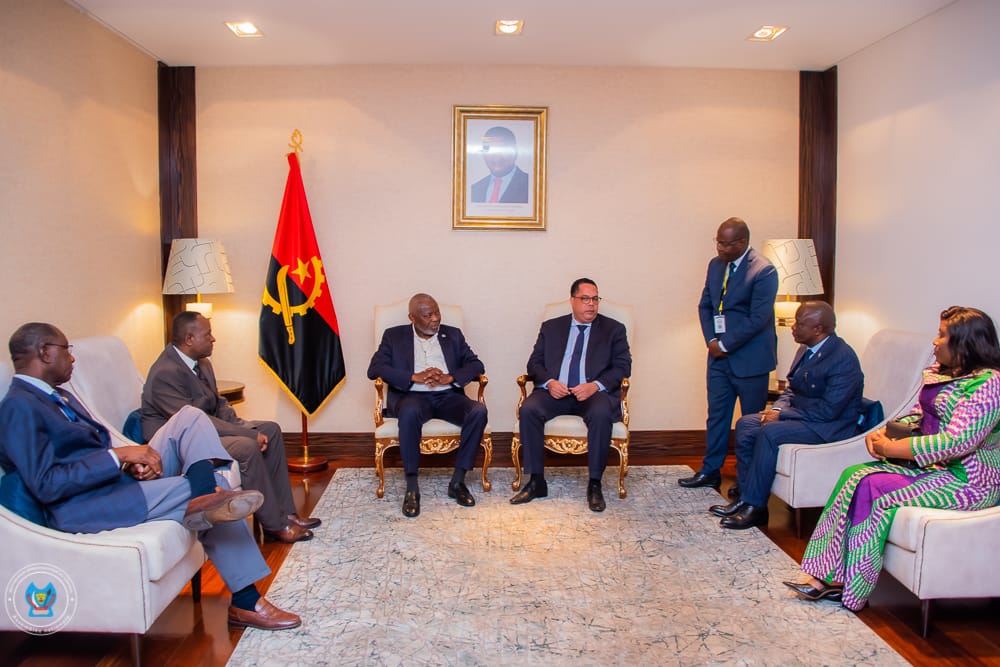 LinanaMerlin's tweet image. Le Président de l'@AssembleeNatRDC, le Prof Dr @VitalKamerhe1 est arrivé à Luanda en Angola le mardi 22 avril pour participer à la 15 ème session ordinaire de l'Assemblée #plénière du #Forum des #Parlements des pays membres de la CIRGL qui s'ouvre le mercredi 23 avril
@GaborienM