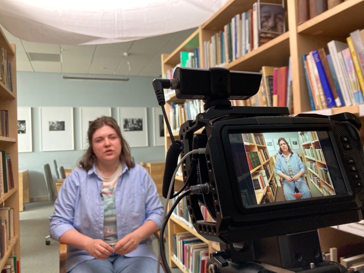 📽️ 3. maijā plkst. 17.30 LTV1 pirmizrāde 🇱🇻 LU LFMI <a href="/_LFK_/">Latviešu folkloras krātuve</a> dokumentālajai filmai “Miljons tautasdziesmu” – stāsts par 70 gadu darbu pie lielākā latviešu folkloras izdevuma 📚

Vairāk par filmu: lulfmi.lv/LTV-tiks-radit… ✨