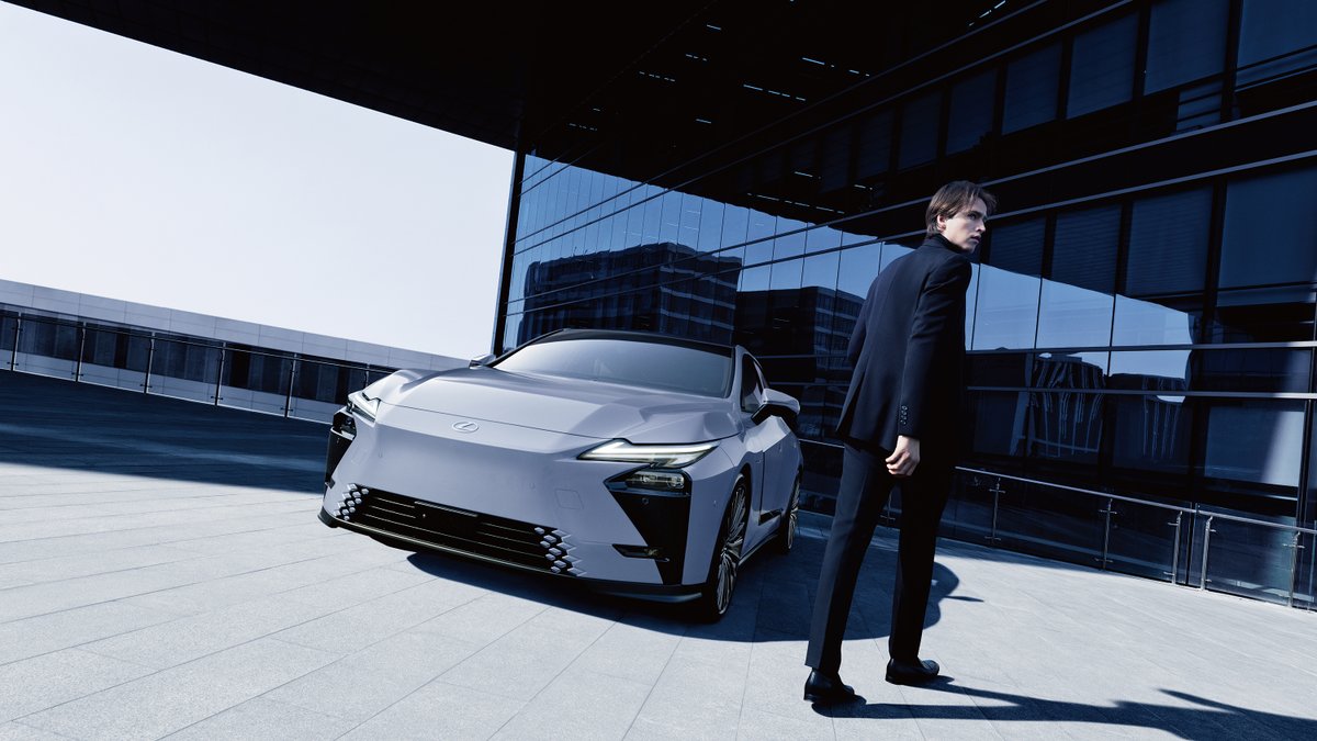 Lexus Nederland tweet media