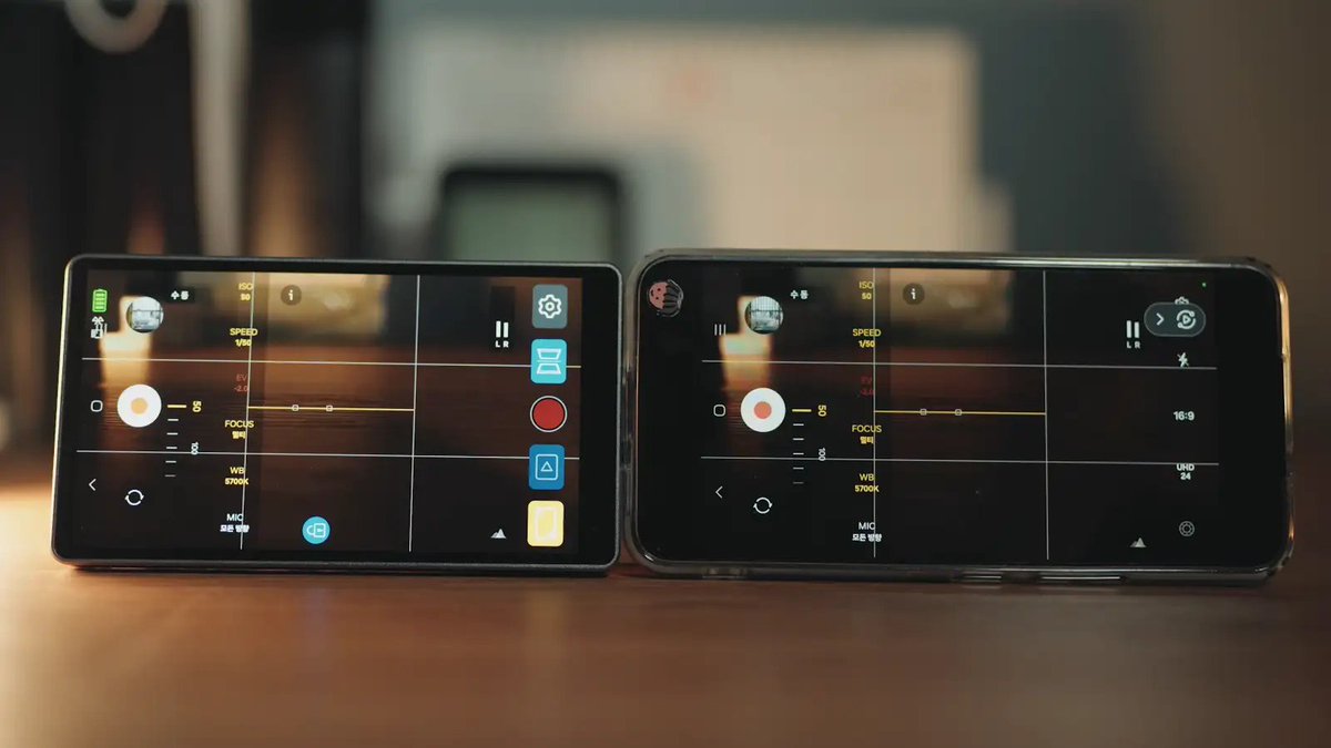 Shimbol_tech's tweet photo. #CP5 A super handy selfie screen for creators — compatible with both iOS and Android. Perfect for content creation, vlogging, and capturing the perfect shot anytime, anywhere!
@camerart_film
#shimbol #phonemonitor #selfiemonitor #vlogscreen #vlogger #contentcreator #vlogsetup https://t.co/ifK4Q5Z4E5