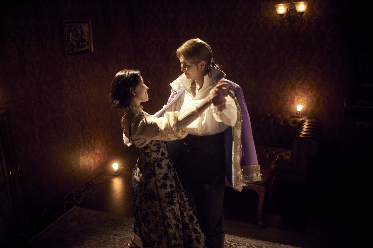 Immersive_Fort's tweet image. 「真夜中の晩餐会」開幕まで、あと1日。

これは映画のワンシーンではありません。
すべて、実際に体験できる、「真夜中の晩餐会」の一幕です。

ついに、憧れが、現実になる。

「真夜中の晩餐会」詳細はこちら
immersivefort.com/show/midnight-…

#真夜中の晩餐会考察
#真夜中の晩餐会…