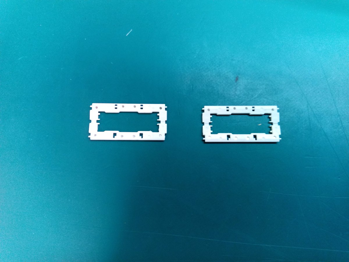 MaclabM's tweet image. 作業の一部になります。
MacBookPro13inch 2016 A1708 のShiftキーの修理になります。
キートップとクリップが破損しており、双方の交換となりました。
Macの不具合等の際は、ご相談くださいませ。
＃Mac修理 ＃MacRepair