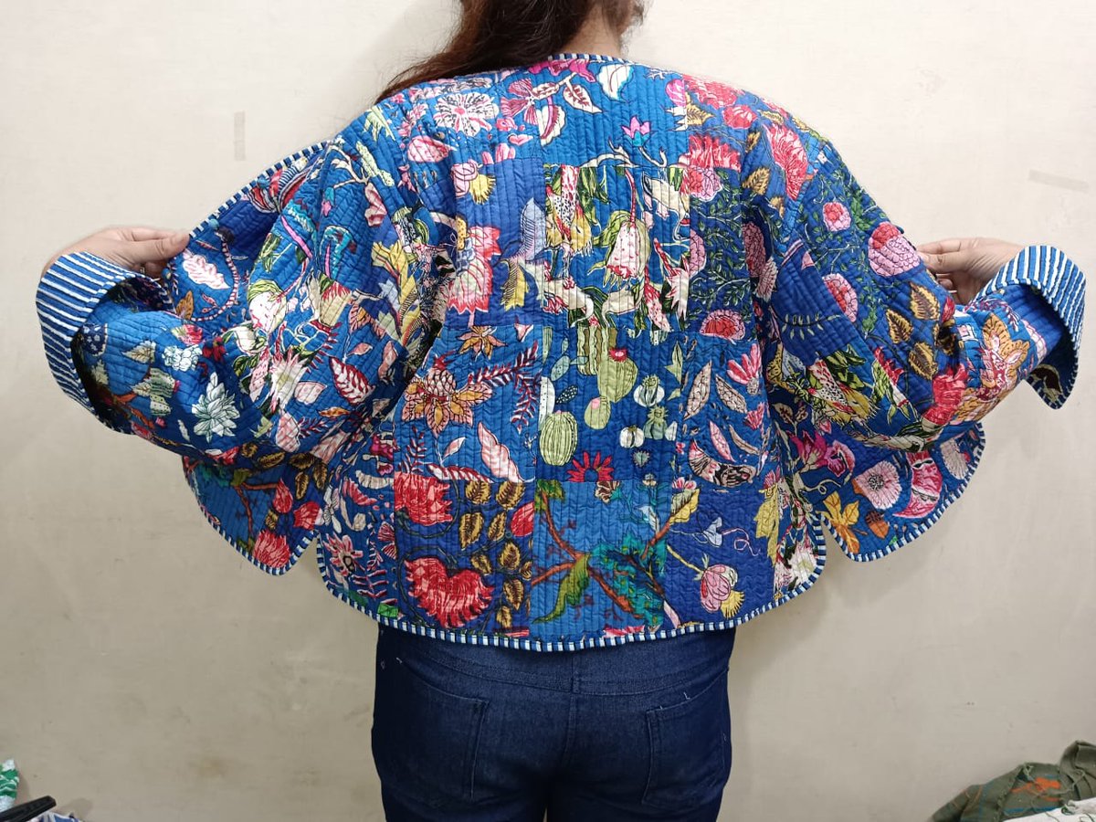 blockprinting01's tweet image. Patchwork Reversible Cotton Jacket, Handmade Outerwear Cotton Quilted Jacket, Everyday Wear Women Winter Coat, Oversize Quilted jacket.
#cottonjacket
#handmadecoat
#patchworkjacket
#reversiblecoat
#wintercoat
#manandwomen
#stylishjacket