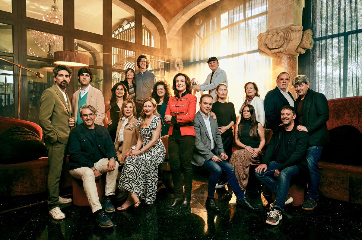 La Famiglia, <a href="/edit_planeta/">Editorial Planeta</a>