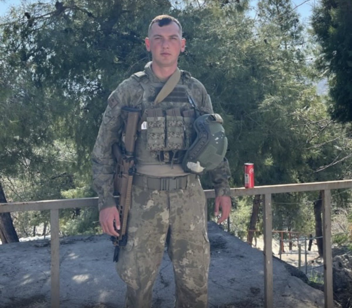 #Pençe #kilit harekat bölgesinde PKK’lı teröristlerle çıkan çatışmada P. Uzm. Onb. Berat Mecit Day #şehit olmuştur.Şehidimize Allah’tan rahmet, ailesi ve yakınlarına başsağlığı dilerim.
Ruhu şad, mekanı cennet olsun inşallah.