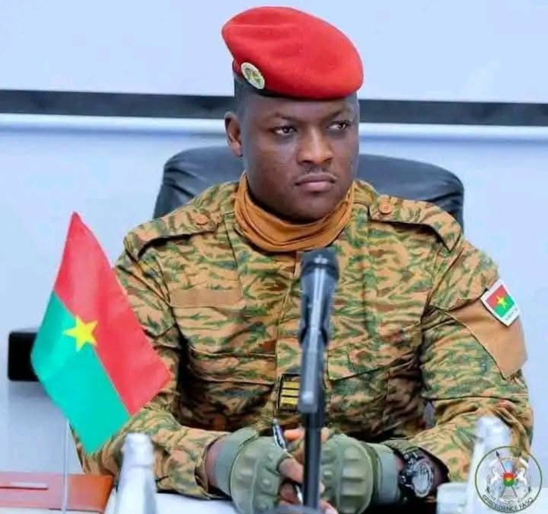Thuso1Africa's tweet photo. When Donald Trump abandoned Ukraine, European leaders rallied behind Zelenskyy in support of Ukraine. Trump is threatening to invade Burkina Faso, African leaders are silent. What's wrong with African leaders? @_AfricanUnion @CyrilRamaphosa https://t.co/KNKSe22eo5