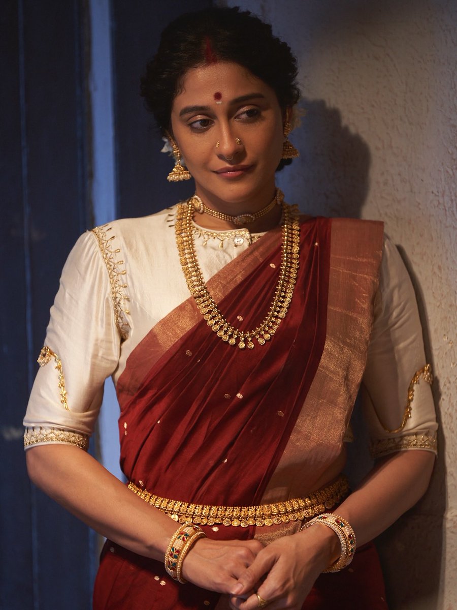 KUDALINGAM49671's tweet photo. #ReginaCassandra looks in #KesriChapter2
Pc : #Filmfare https://t.co/LpZbKLqVfF