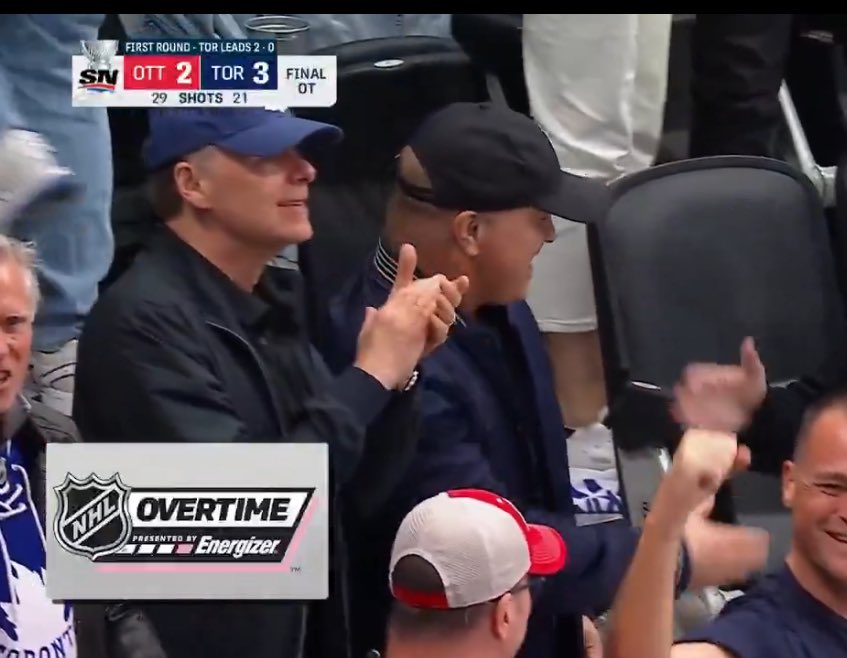 DutchMatrix6IX's tweet image. A Domi that scored in the battle of Ontario playoff series watching another Domi scoring in the battle of Ontario playoff series. #LeafsForever #LeafsNation