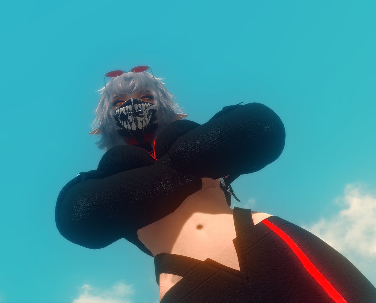 BeeHuni's tweet photo. "Oof..... that looked like it hurt bud......." #Lusine https://t.co/aIuSJqpiTO