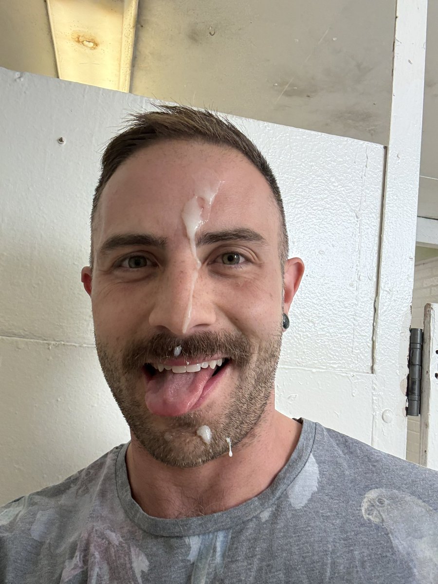 The Barefoot Otter tweet media