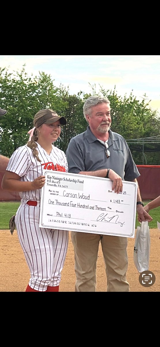 VA_Phoenix_Wood's tweet photo. Congratulations to our @carsonnn_wood for receiving the Kip Nininger Scholarship tonight!  What an incredible honor! Congratulations Carson!❤️🖤 https://t.co/GuNDUiGVSX