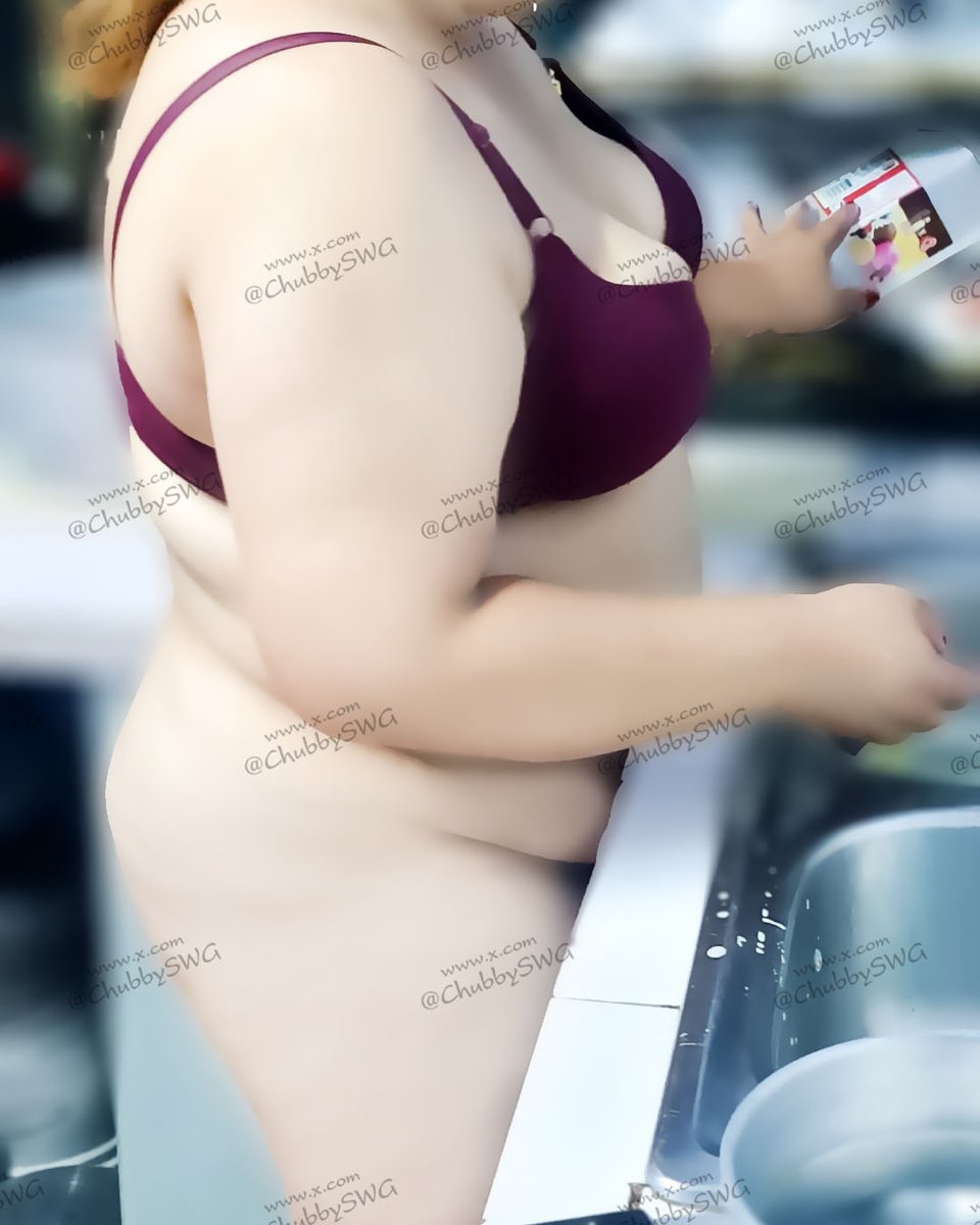 กลับจากทำงานนอกบ้าน แล้วต้องมาทำงานบ้านอีก และไหนจะต้องตรวจการบ้านคืนนี้อีก ชีวิตของหมูอ้วน
#เมีย #เมียอ้วน
#คู่แท้ #คู่สวิง
#คู่ไม่แลก #สวิงกิ้ง
#สวิงกิ้งคลับ #สวิง
#โชว์เมีย #โชว์แฟน
#อวดเมีย #อวดแฟน