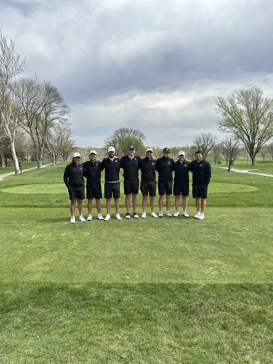 Couldn’t be more proud of the team this season! Everyone fought hard all season long!! Can’t thank all the seniors enough you gave it your all to this program and wish you the best on your future endeavors!! Also, Janlo with a very good final round of -3 to get in the top 10!