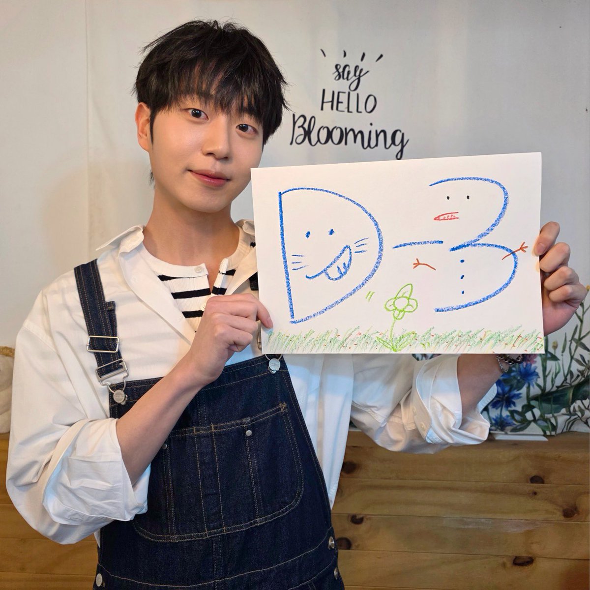 ENGDcompany's tweet photo. [⏳] D-3 | <태권도의 저주를 풀어줘> 한국 팬미팅 ❤
3일 뒤면 드디어 <Home Sweet Home>의 문이 열리는 날이에요. 
또복이 여러분, 다같이 소리 질러~~~ (🗣 꺄악!!!)

또복이들 만날 생각에 설레는 마음 가득 담아 
공연 준비도 완벽하게 마친 태저풀즈들! 
여러분들도 준비 되셨죠? 
그럼 우린 3일 뒤에 팬미팅 현장에서 만나요 ⸜( ˶'ᵕ'˶)⸝ෆ

📌TICKET
KR🔗 https://t.co/VNJNw4Nkcp

🗓 2025. 04. 26(토) 2PM / 6PM
📍 예림당아트홀

[🎁] 태저풀즈가 직접 그린 D-Day 카운트 다운 그림은 또복이들을 위한 작은 선물😊

#태권도의저주를풀어줘 #한국팬미팅 #홈스윗홈 #D-3 #김누림 #이선 #장연우