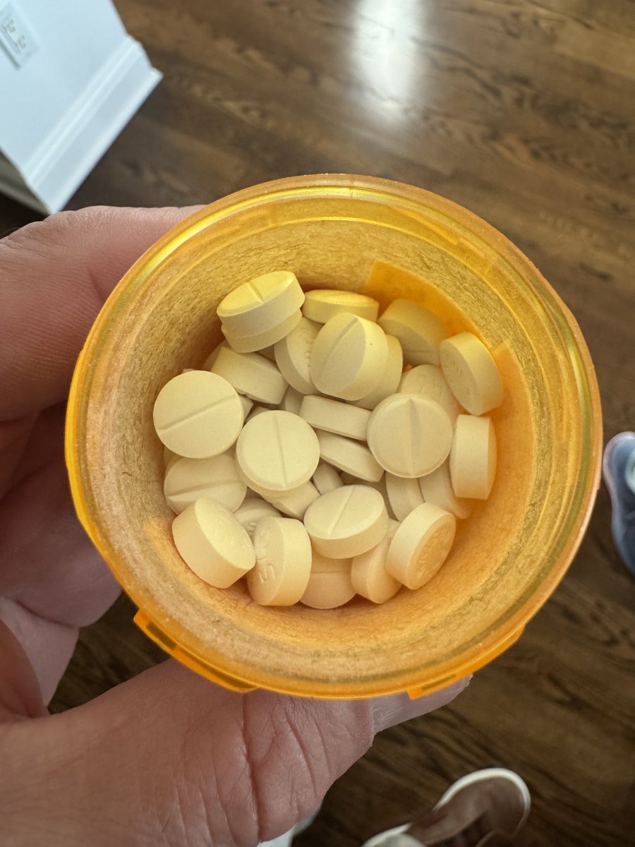 benstarnesmd's tweet image. I caught wind of DEAtakeback.com project where you can turn in your old narcotics. Found this Rx that was given to me in 2004 - 21 years ago for a back injury. SIXTY OXYs! I opened the bottle and counted... there were 120! This was the height of the poisoning of the US!