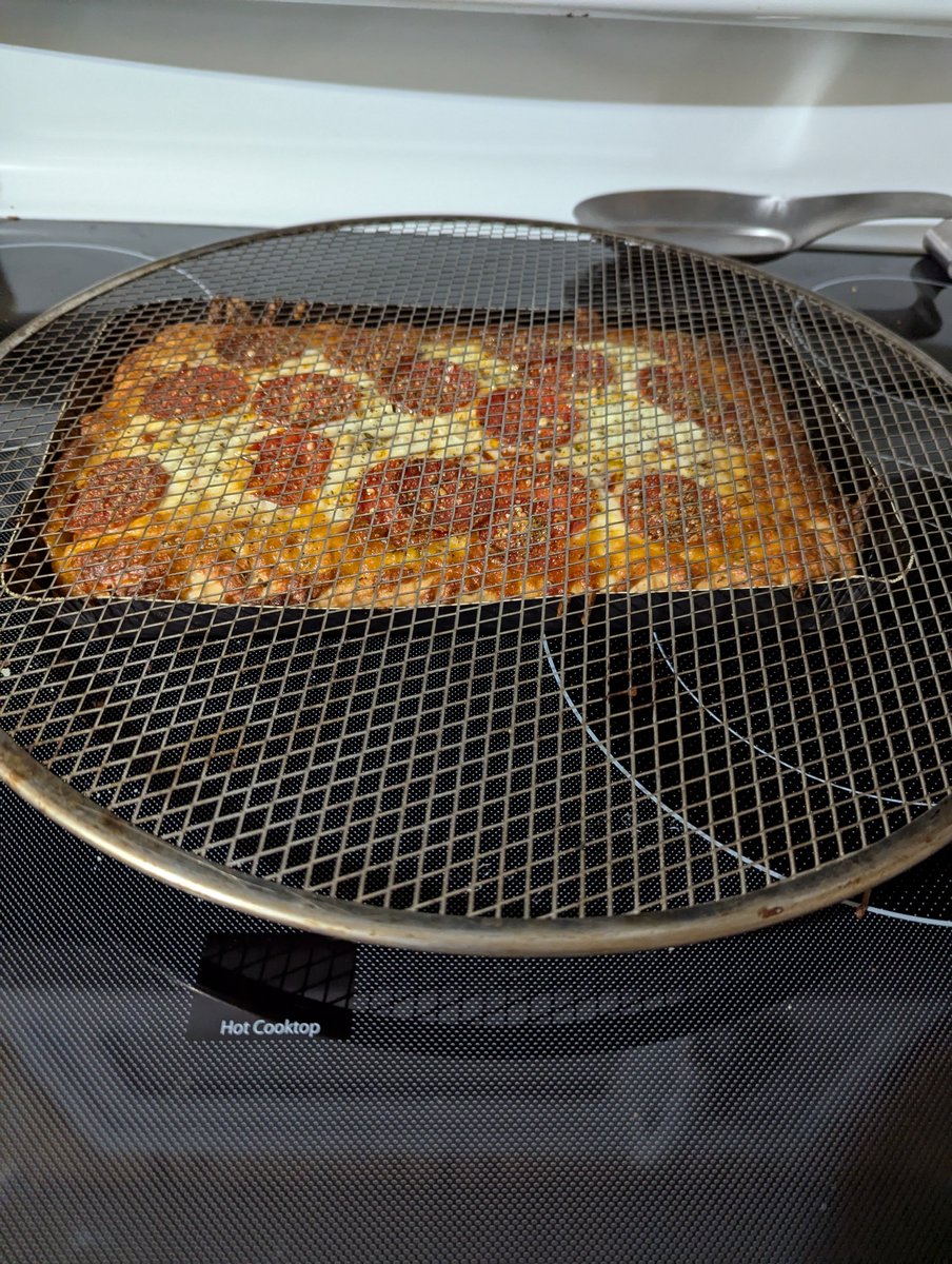 Mythigator (same on bsky ) 📚 🖋😺📷📖🎞🎶😆🇺🇸 tweet media